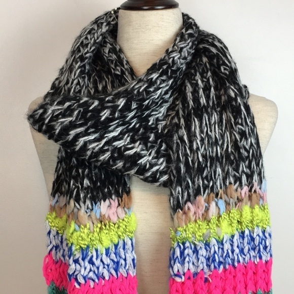 COLLECTION EIGHTEEN XIIX Scarf Chunky Knit Yarn Boho Bright Multi Oversized NWT - Picture 4 of 12